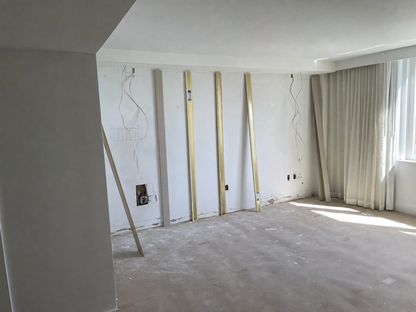 Interior wall during preparation before the custom installation